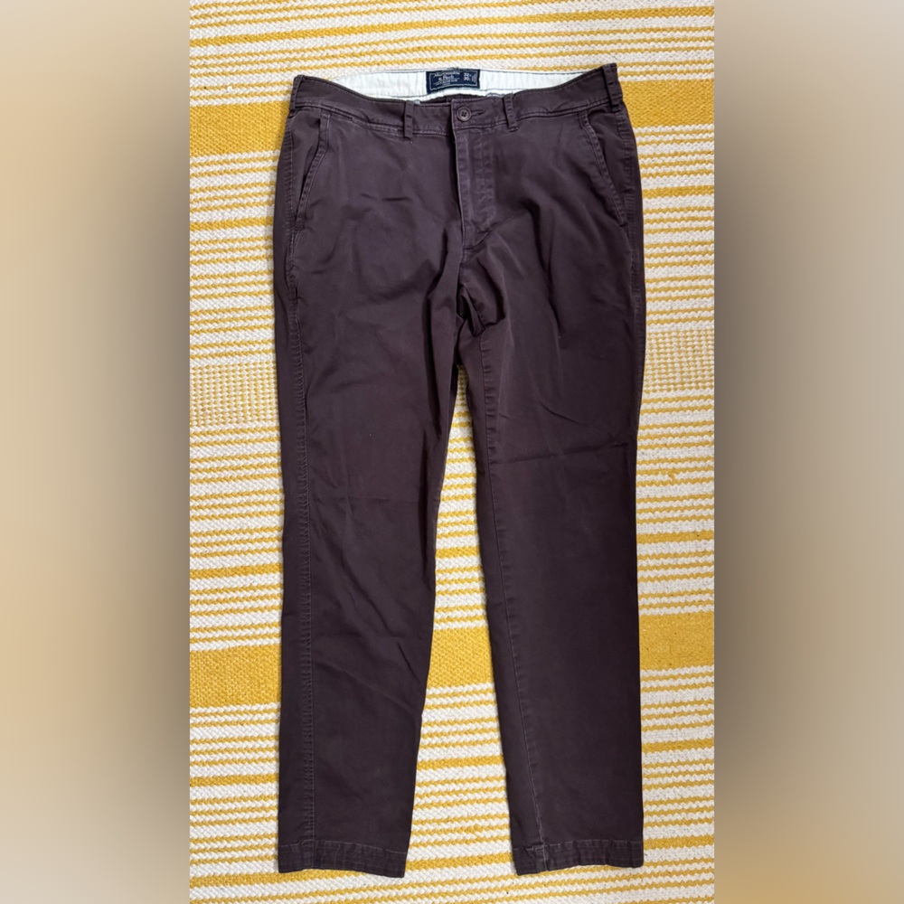 Abercrombie & Fitch Espresso Chinos